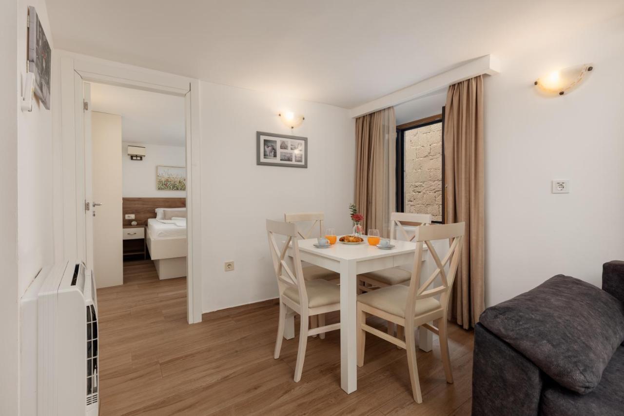 Apartment Amigo Old Town Kotor Exterior photo